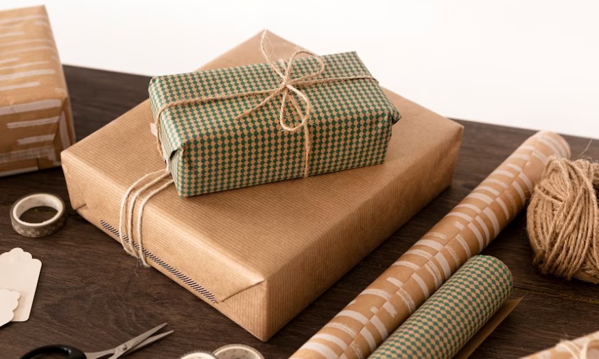Sustainable Gift Wrapping 101